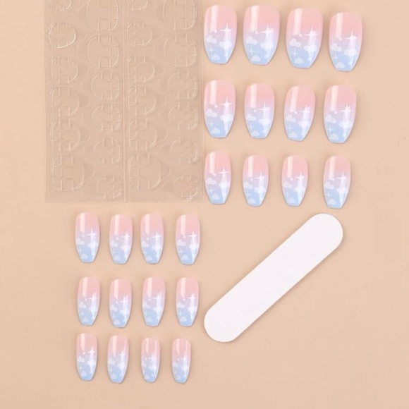 Cloud print square tip press on acrylic nails - Picture 2 of 2